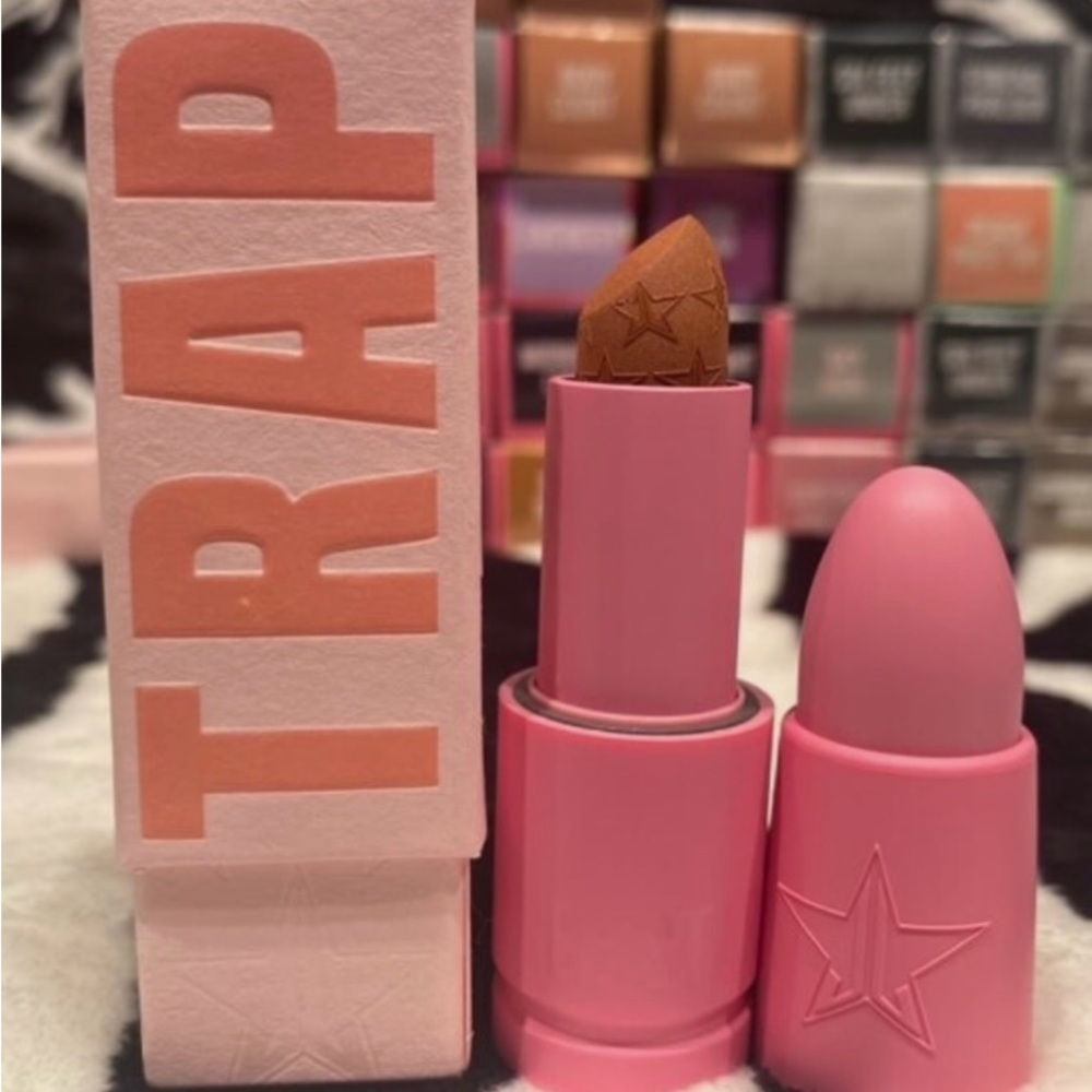 Jeffree Star / Velvet Trap / Plastic Surgery Pink and Brown Lipstick